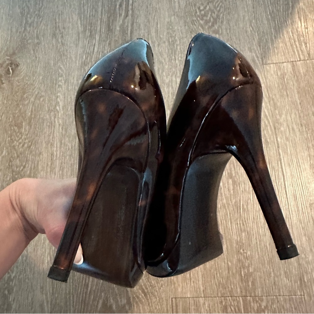Stuart Weitzman Pumps - Picture 7 of 8